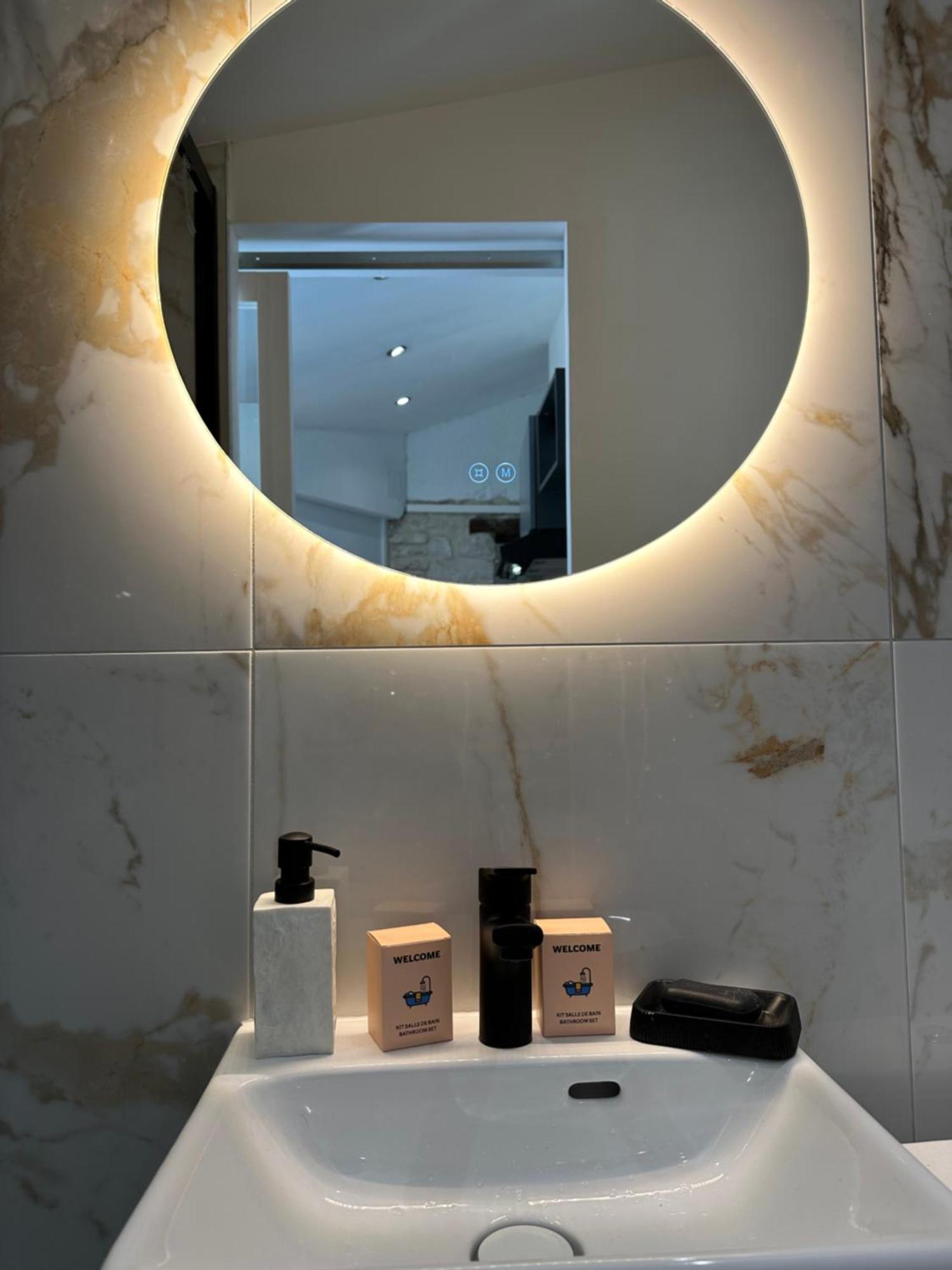 Appartement Calme Design Et Comfort オルレアン エクステリア 写真